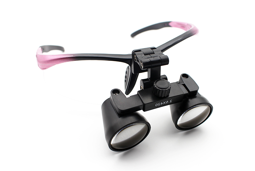 Flip-Up vs Through-the-Lens Loupes for Hygienists: Which Should You Choose?